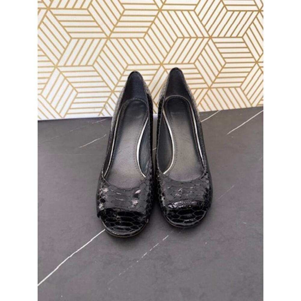 Stuart Weitzman Women's Black Open Toe Snakeskin … - image 2